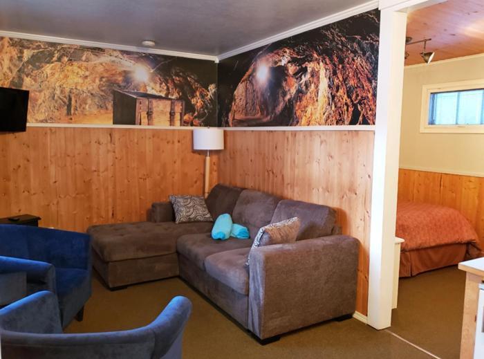 Reno Motel Salmo Екстериор снимка
