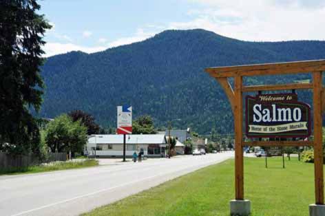 Reno Motel Salmo Екстериор снимка